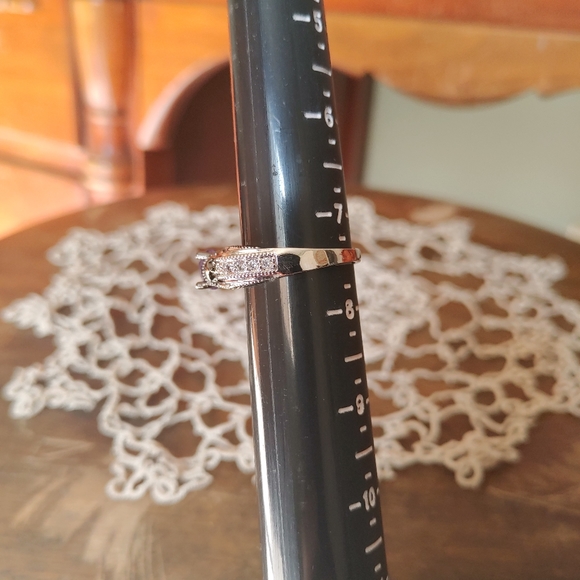 Ring - Picture 3 of 7